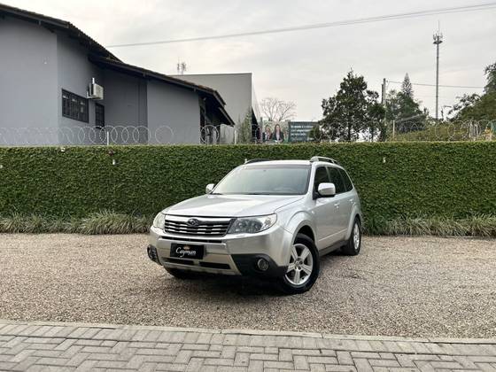 SUBARU FORESTER 2.0 XS 4X4 16V GASOLINA 4P AUTOMÁTICO SUBARU FORESTER 2.0 XS 4X4 16V GASOLINA 4P AUTOMÁTICO